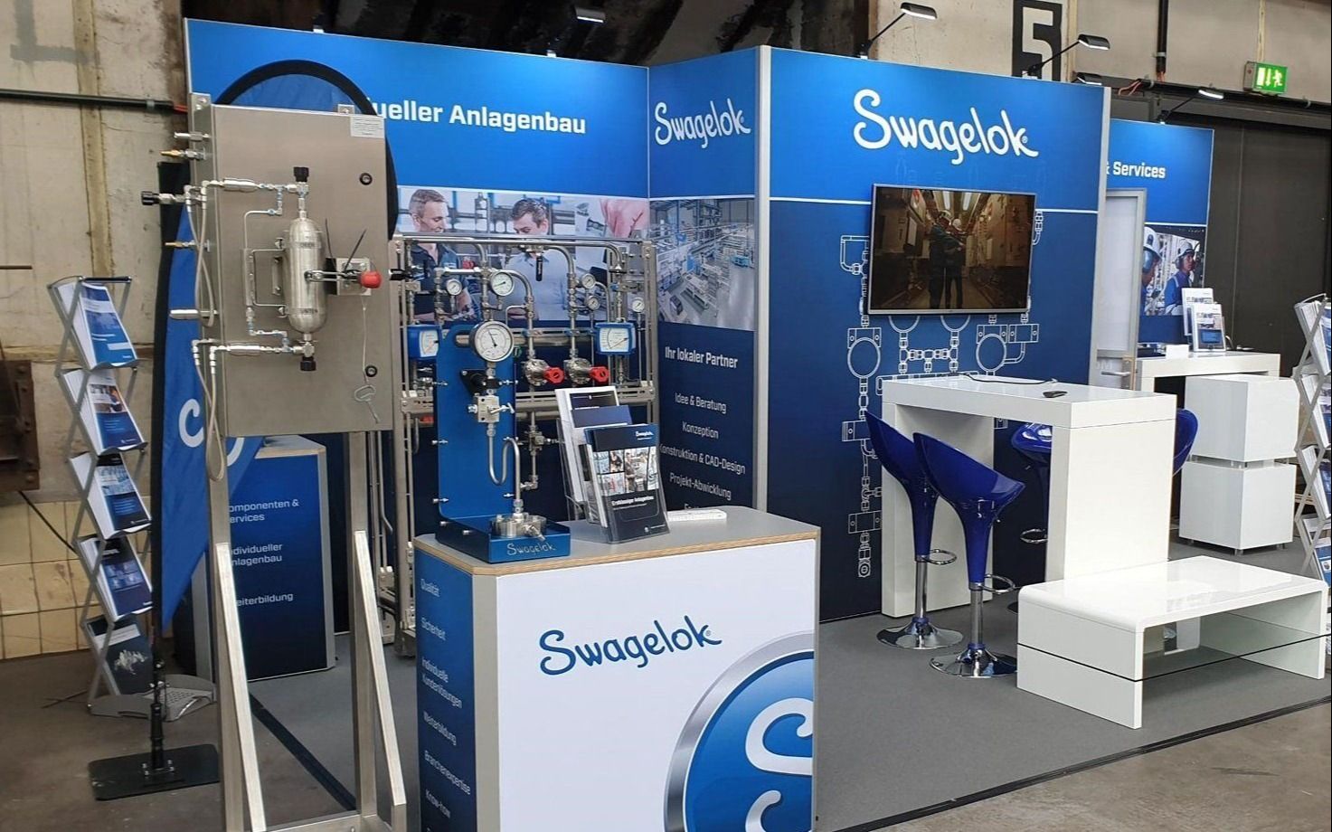 Modular exhibition stand
