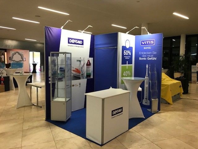 Dentaid Messestand 